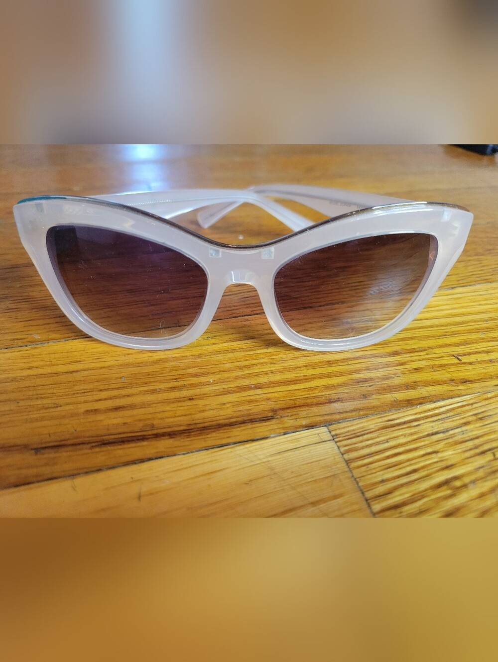 Derek Lam Sophia Sunglasses In Peach